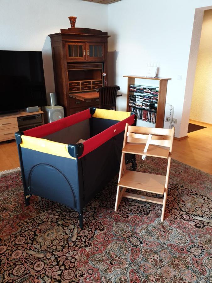 Wohnung Fuer 4 Personen, 2 Schlafzimmer, 2 Parkplaetze, Wlan Konstanz Bagian luar foto