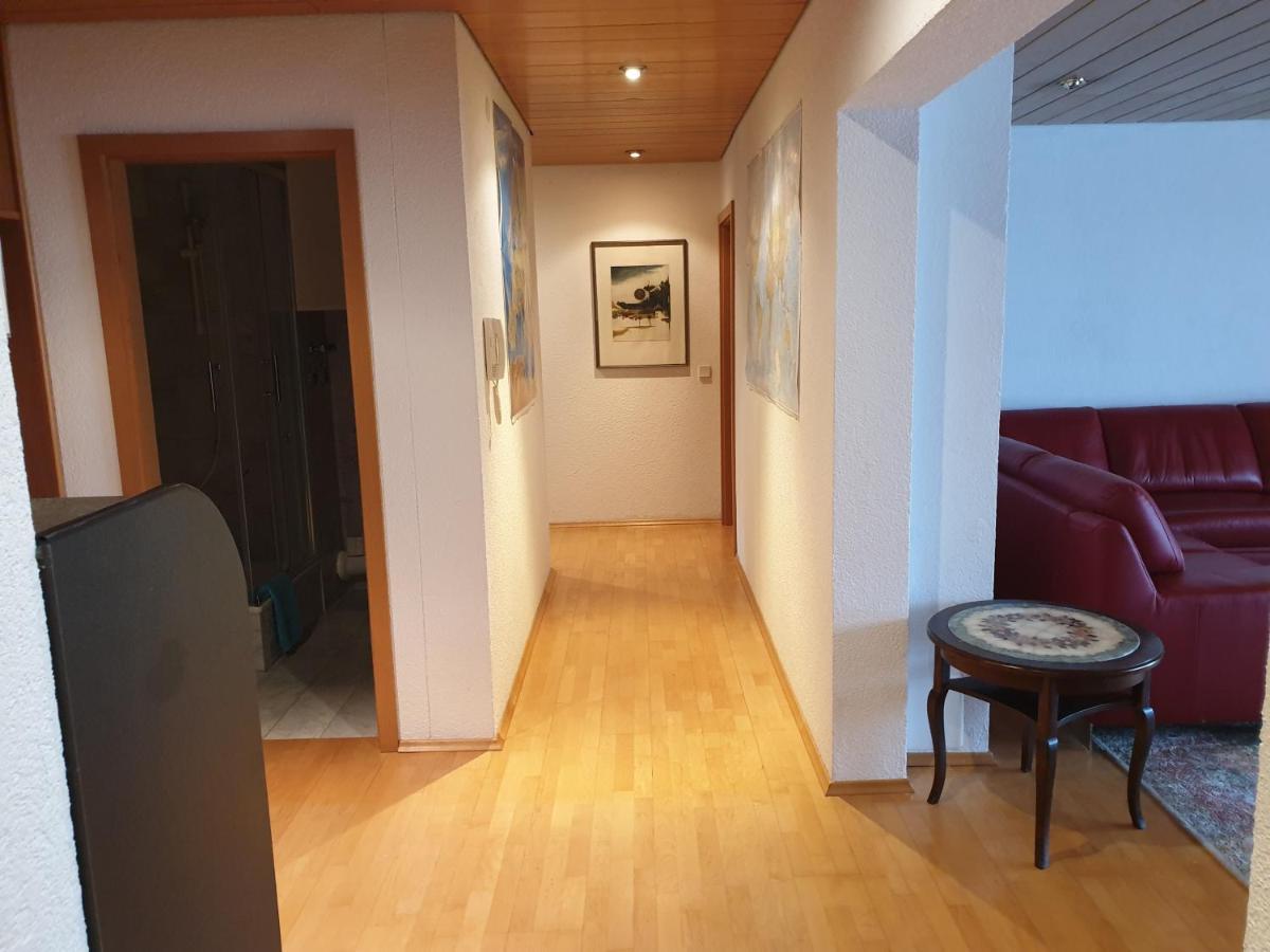 Wohnung Fuer 4 Personen, 2 Schlafzimmer, 2 Parkplaetze, Wlan Konstanz Bagian luar foto